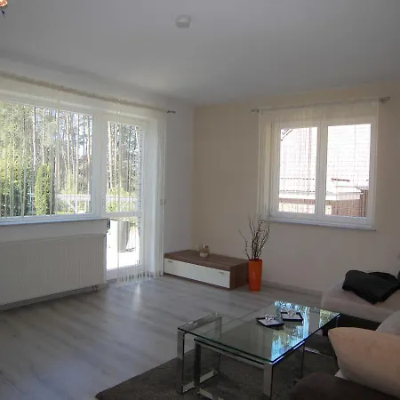 Plötz- Mit Sonnenterrasse Und E- Auto Ladestation Apartment *