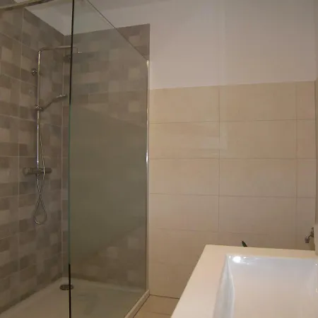 Plötz- Mit Sonnenterrasse Und E- Auto Ladestation Apartment Ostseebad Kölpinsee