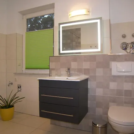 Apartamento Ploetz- Mit Sonnenterrasse Und E- Auto Ladestation Kolpinsee